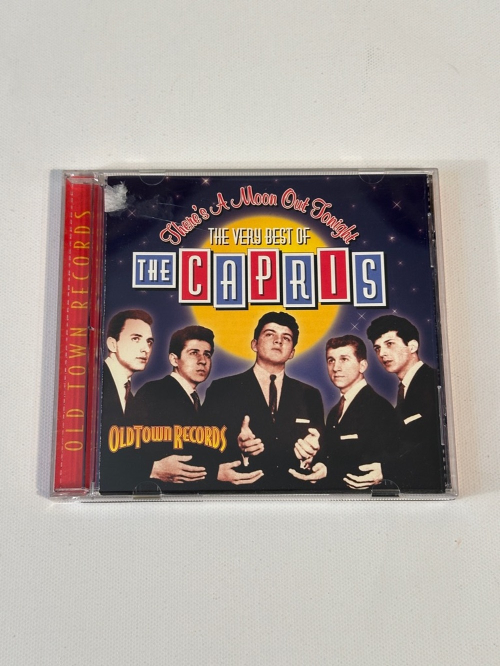 RARE -THE VERY BEST OF THE CAPRIS - THERES A MOON OUT TONIGHT -YEAR 2000 RELEASE